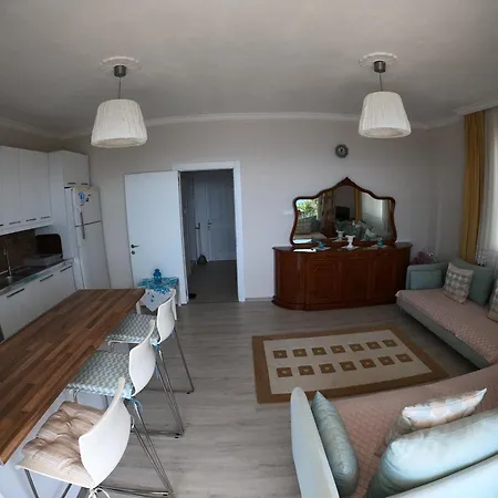 Pitanehouse Dikili